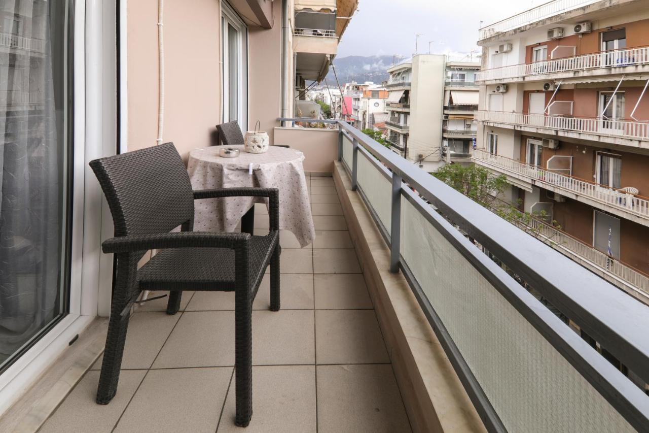 Stay Here - Διαμέρισμα Στο Κέντρο Του Βόλου Volos Exteriör bild