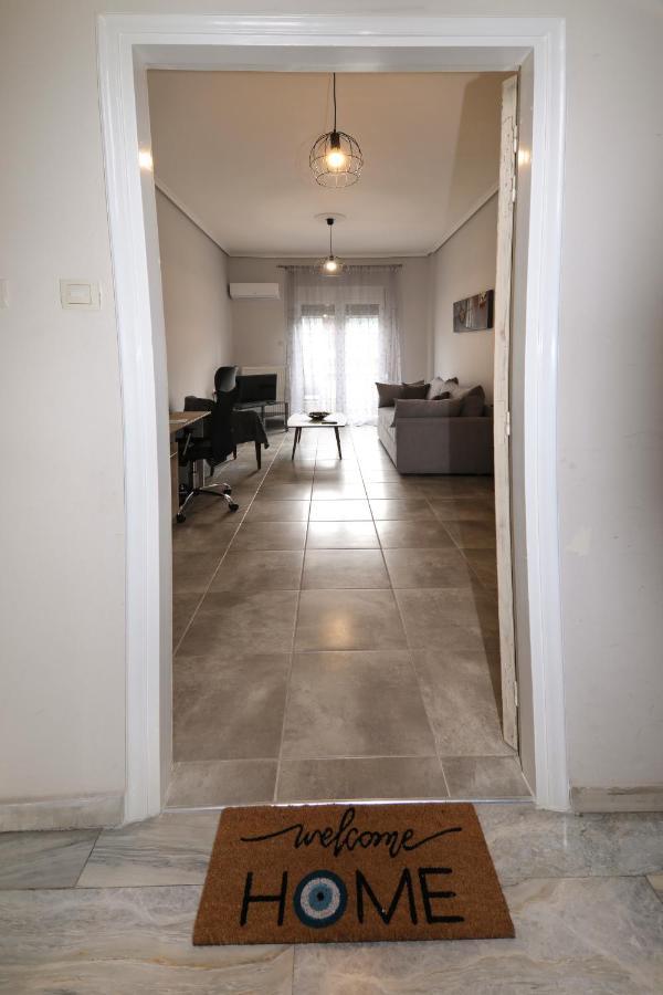 Stay Here - Διαμέρισμα Στο Κέντρο Του Βόλου Volos Exteriör bild